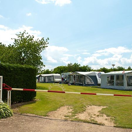Camping En Vakantiewoning 'Ut Tumpke' 케셀 외부 사진